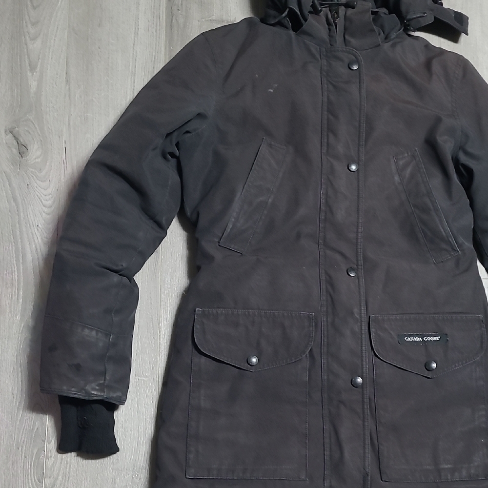 Canada Goose Black Parka with Fur Trim - Picture 3 of 16
